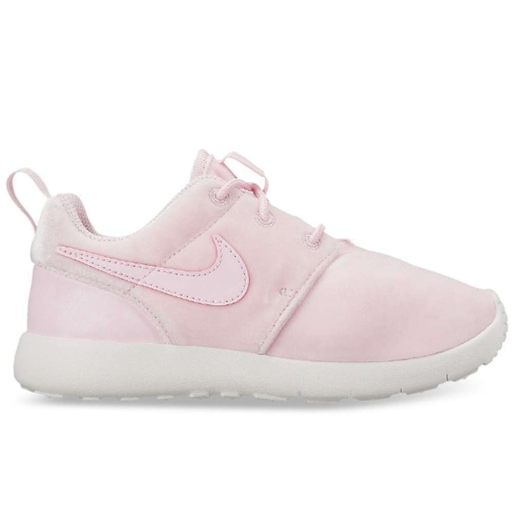 Toddler Girl Nike Sneakers Roche One size 9 NEW